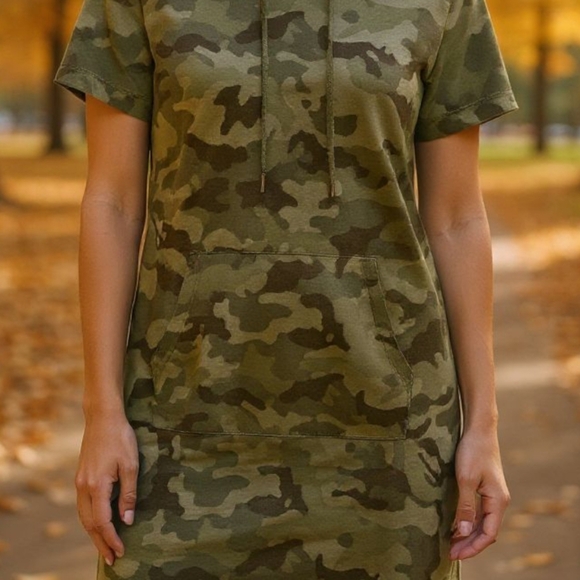 Jane & Delancey - Sweatshirt Dress Grey Camouflage Short Sleeve, Pockets, Size M - Picture 2 of 13